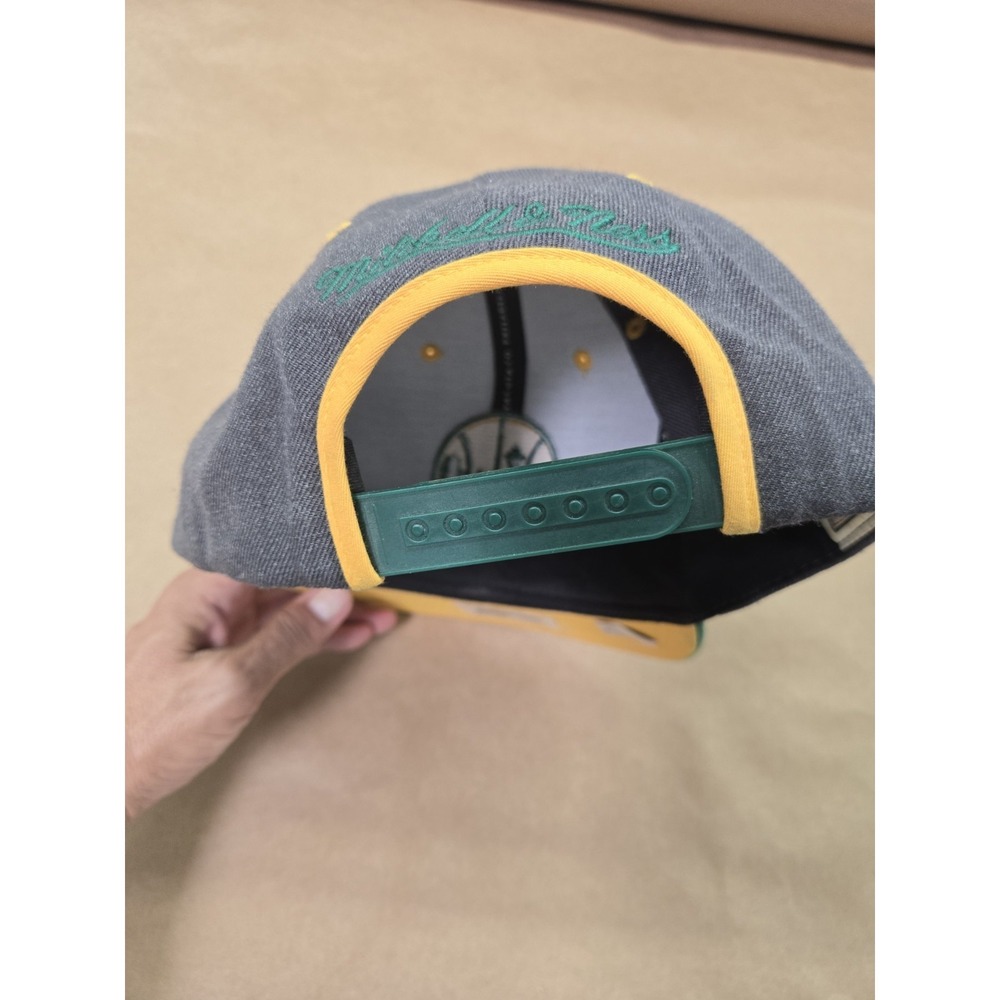 Seattle Supersonics Mitchell &Ness  Snap Back Hat Adjustable Fit - Picture 7 of 7